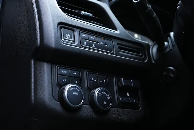 Chevrolet Tahoe Black
