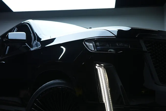Cadillac Escalade Platinum Sport Black