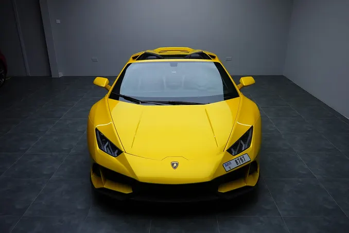 Lamborghini Huracan EVO Yellow