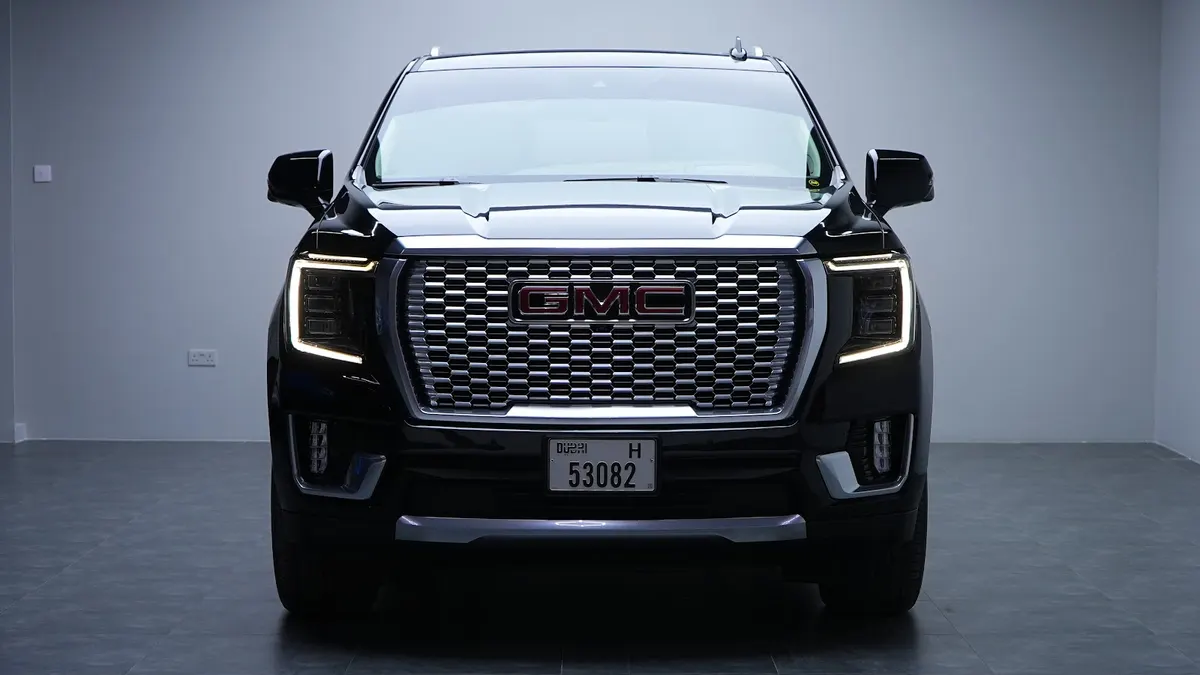 GMC Yukon Denali Black