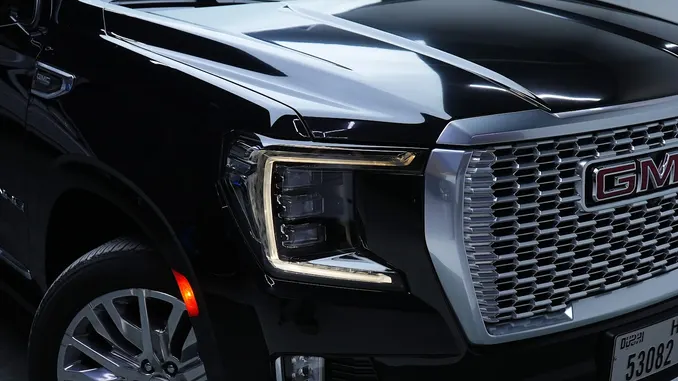 GMC Yukon Denali Black