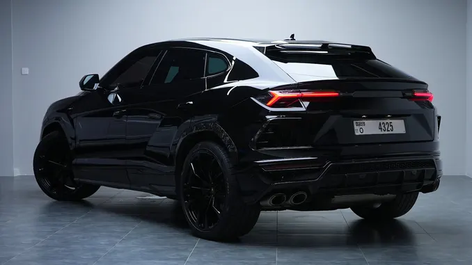 Lamborghini Urus Mansory Black