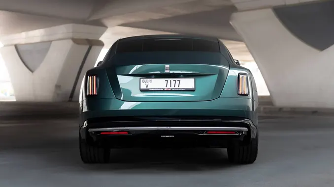 Rolls-Royce Spectre Green