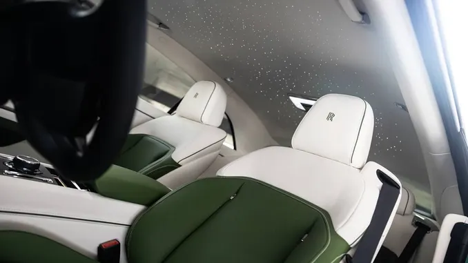 Rolls-Royce Spectre Green