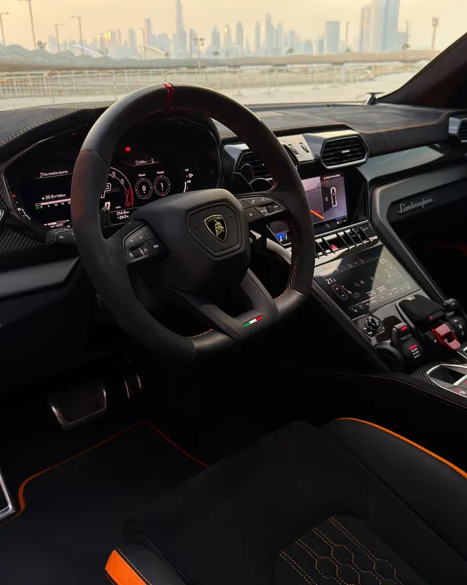 Lamborghini Urus Performante Orange