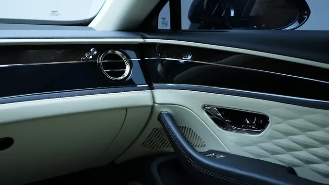 Bentley Flying Spur Black