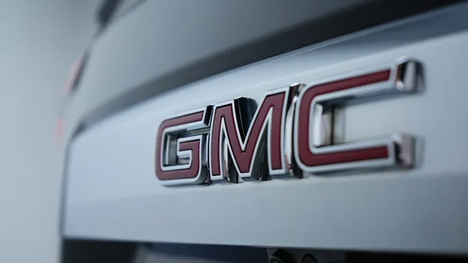 GMC Yukon Denali Black