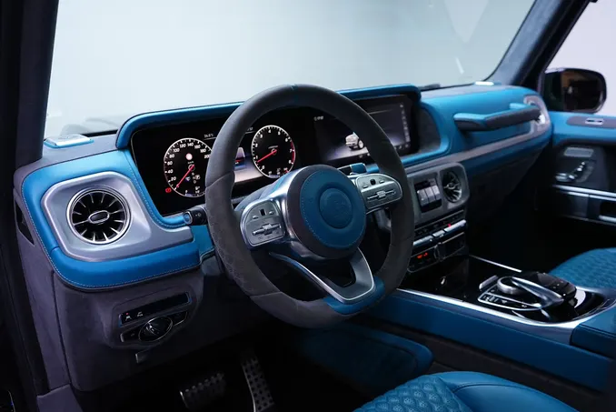 Mercedes G550 4x4 Brabus Tiffany/Black