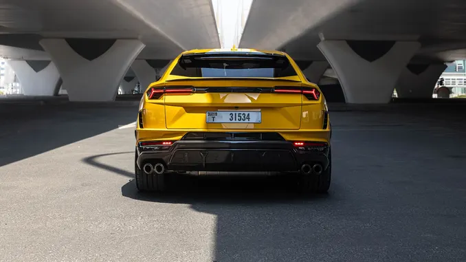 Lamborghini Urus Performante Yellow