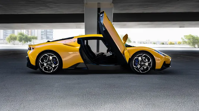 Maserati MC20 Yellow