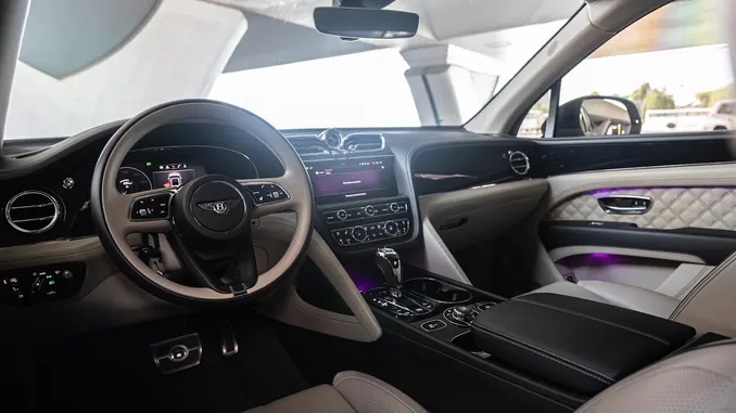 Bentley Bentayga Nardo Gray