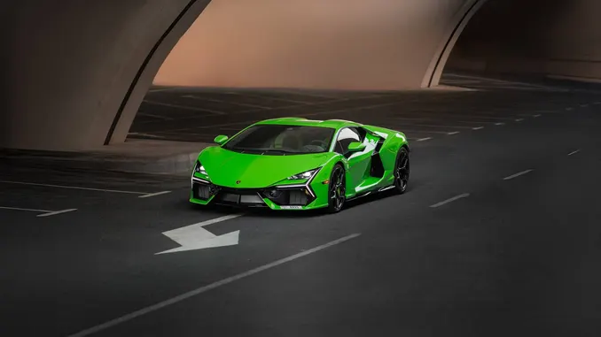 Lamborghini Revuelto Green