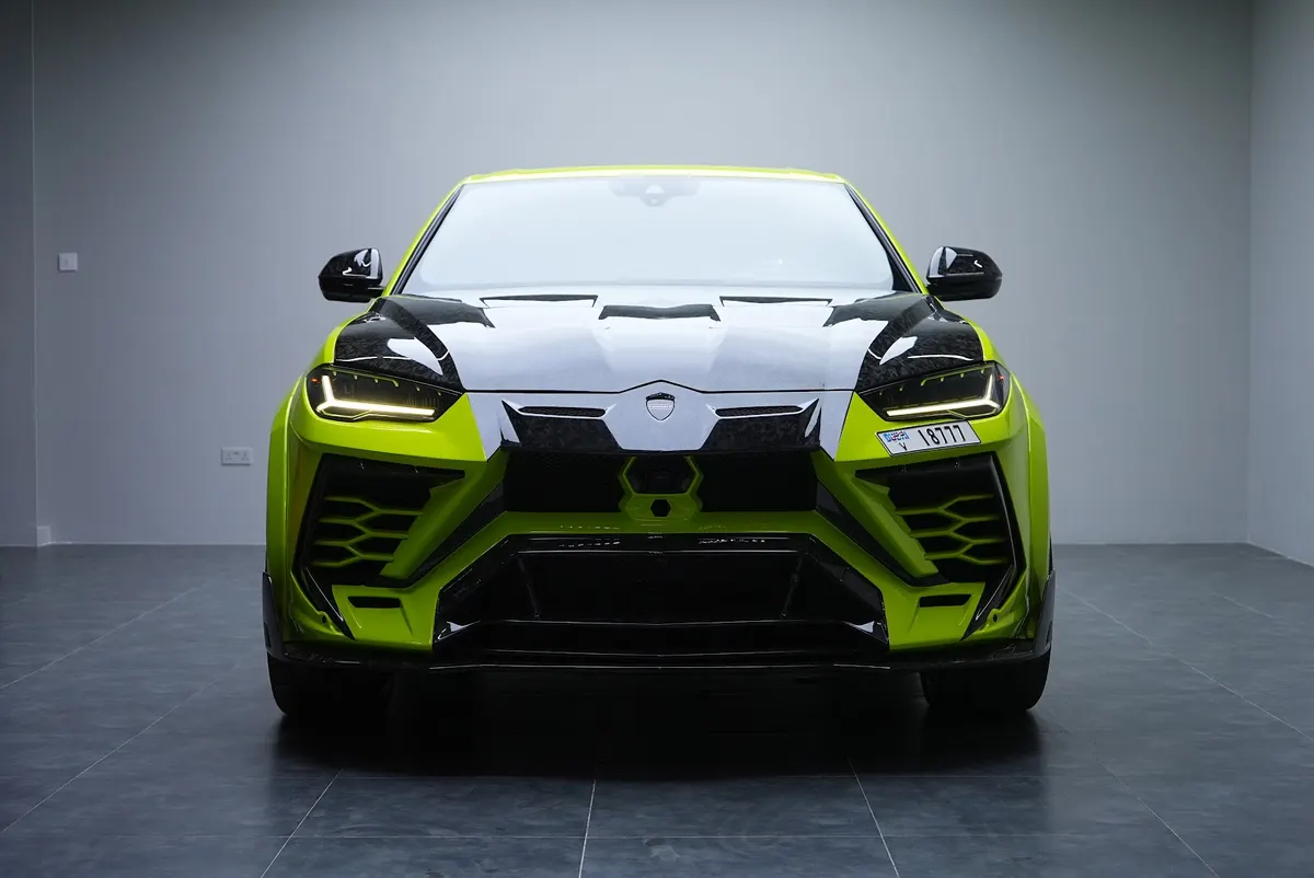 Lamborghini Urus Mansory Green