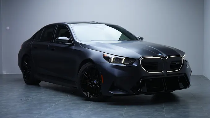 BMW M5 G90 Black Matte